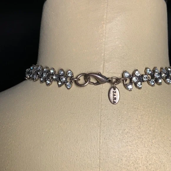 Zara Necklace - Picture 3 of 3